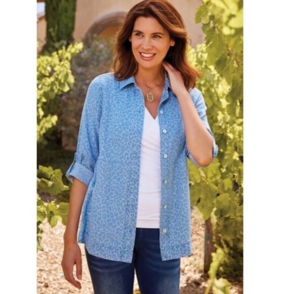 Soft Surroundings Button-down Denim Cheetah Print Roll-tab Sleeve Shirt/Jacket - Picture 1 of 8
